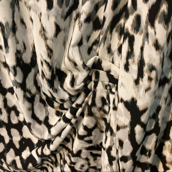 CALVIN KLEIN Animal Print Side Ruching Keyhole with Metal Plate Logo Sz L - Picture 2 of 6